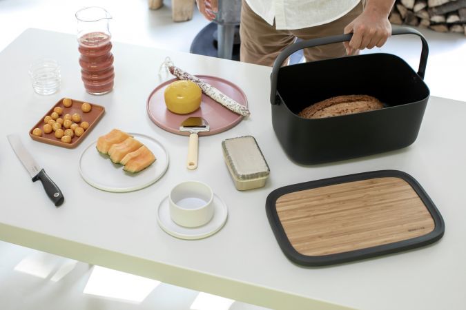 128264_mood_shot_bread_bin_nic_02_1